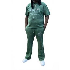 NEW DOCTRINE coat of arms flare jogger in garden green